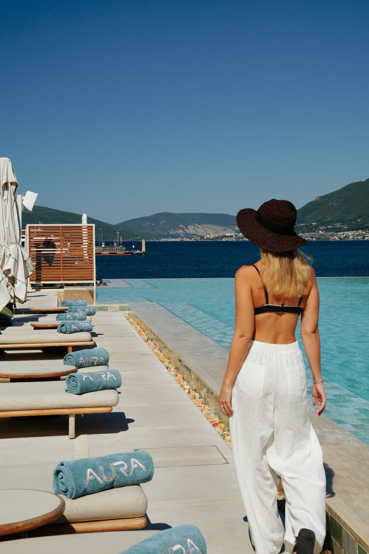 Aura Beach